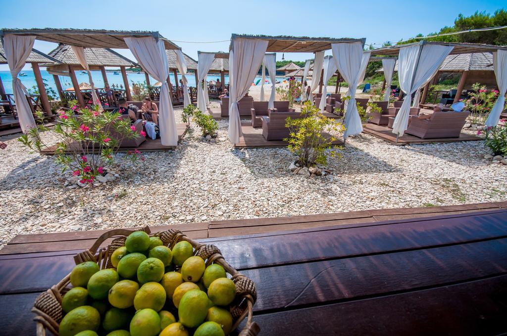 Hotel Maxim Božava Zewnętrze zdjęcie