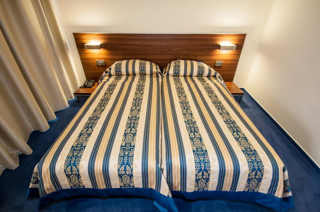 Hotel Maxim Božava Pokój zdjęcie