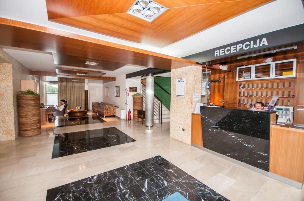 Hotel Maxim Božava Zewnętrze zdjęcie