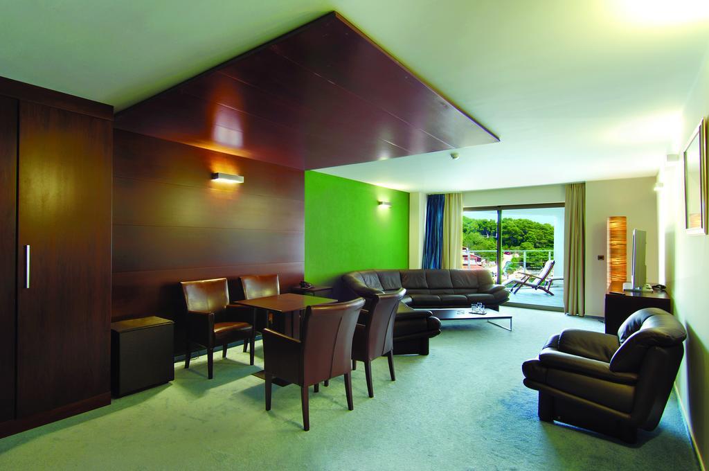Hotel Maxim Božava Zewnętrze zdjęcie