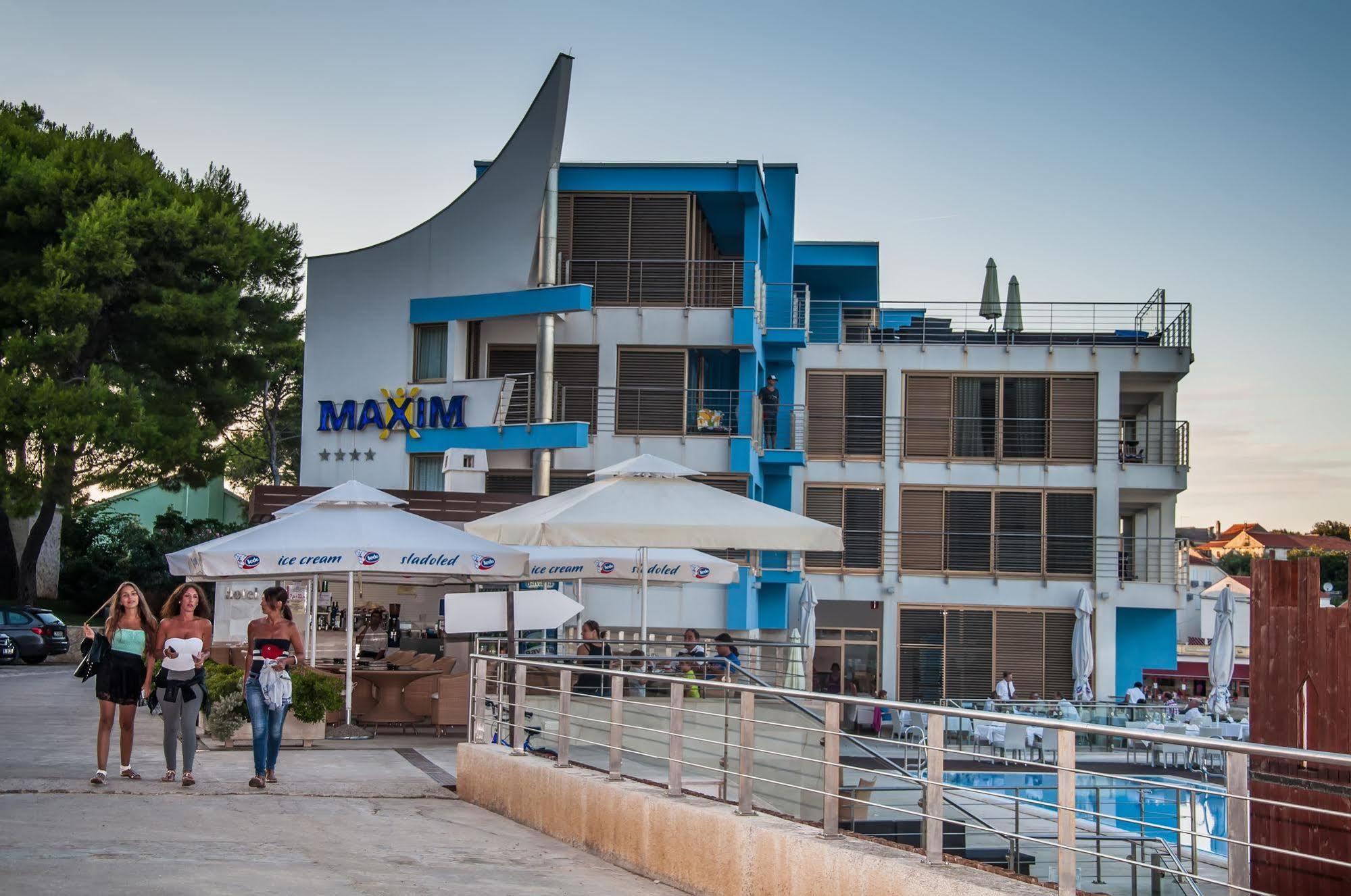 Hotel Maxim Božava Zewnętrze zdjęcie
