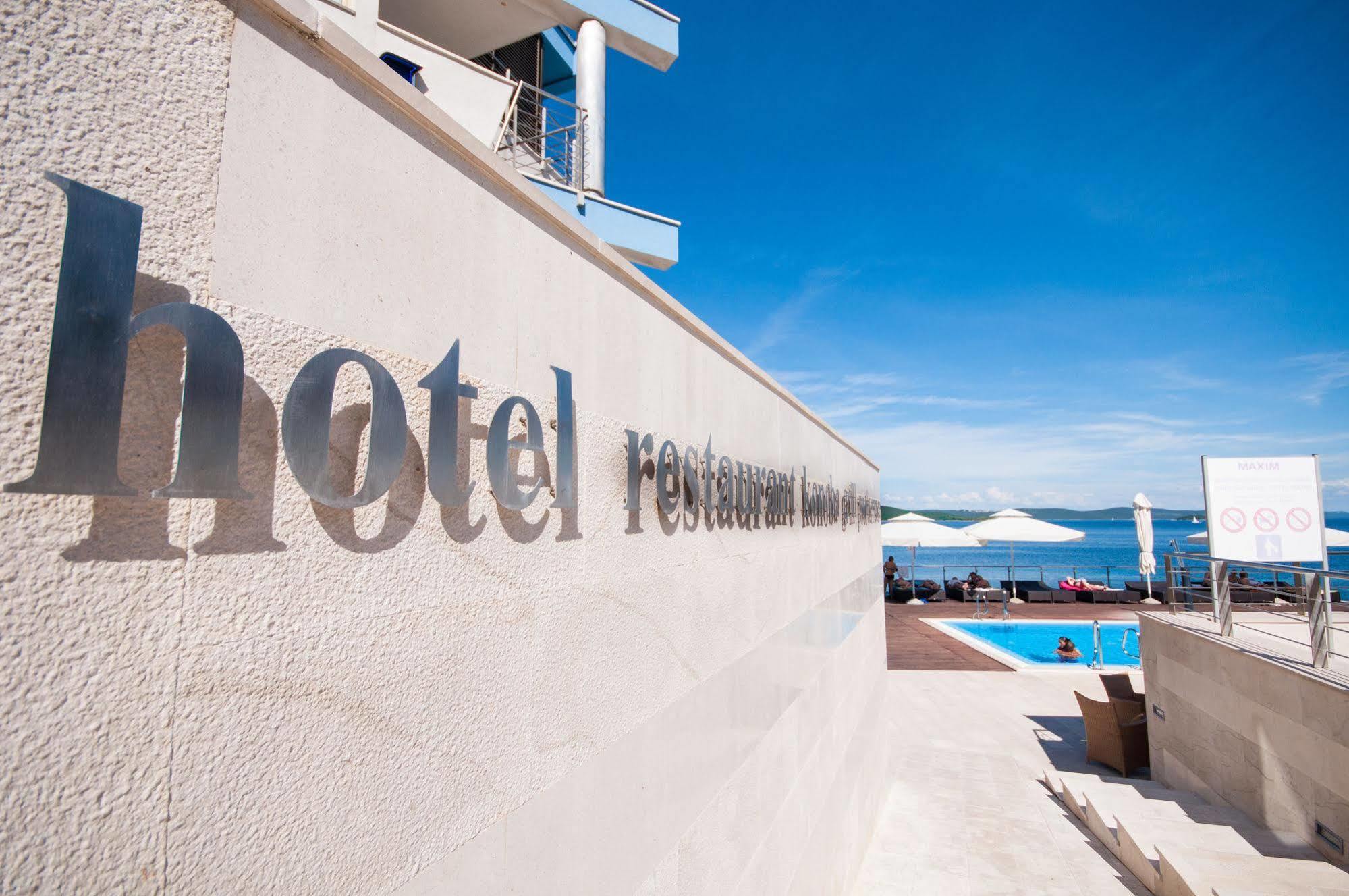 Hotel Maxim Božava Zewnętrze zdjęcie