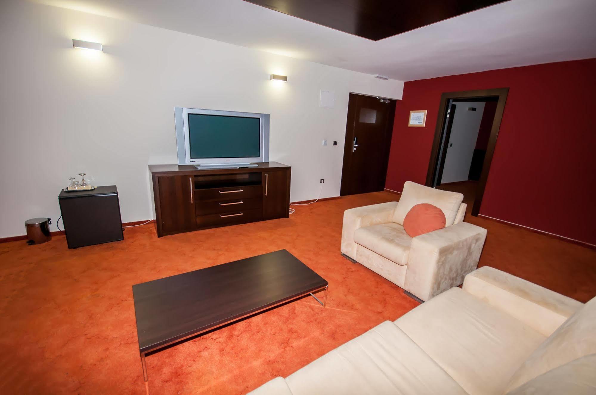 Hotel Maxim Božava Zewnętrze zdjęcie